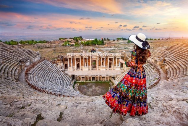 Pamukkale Day Tour From/To Istanbul